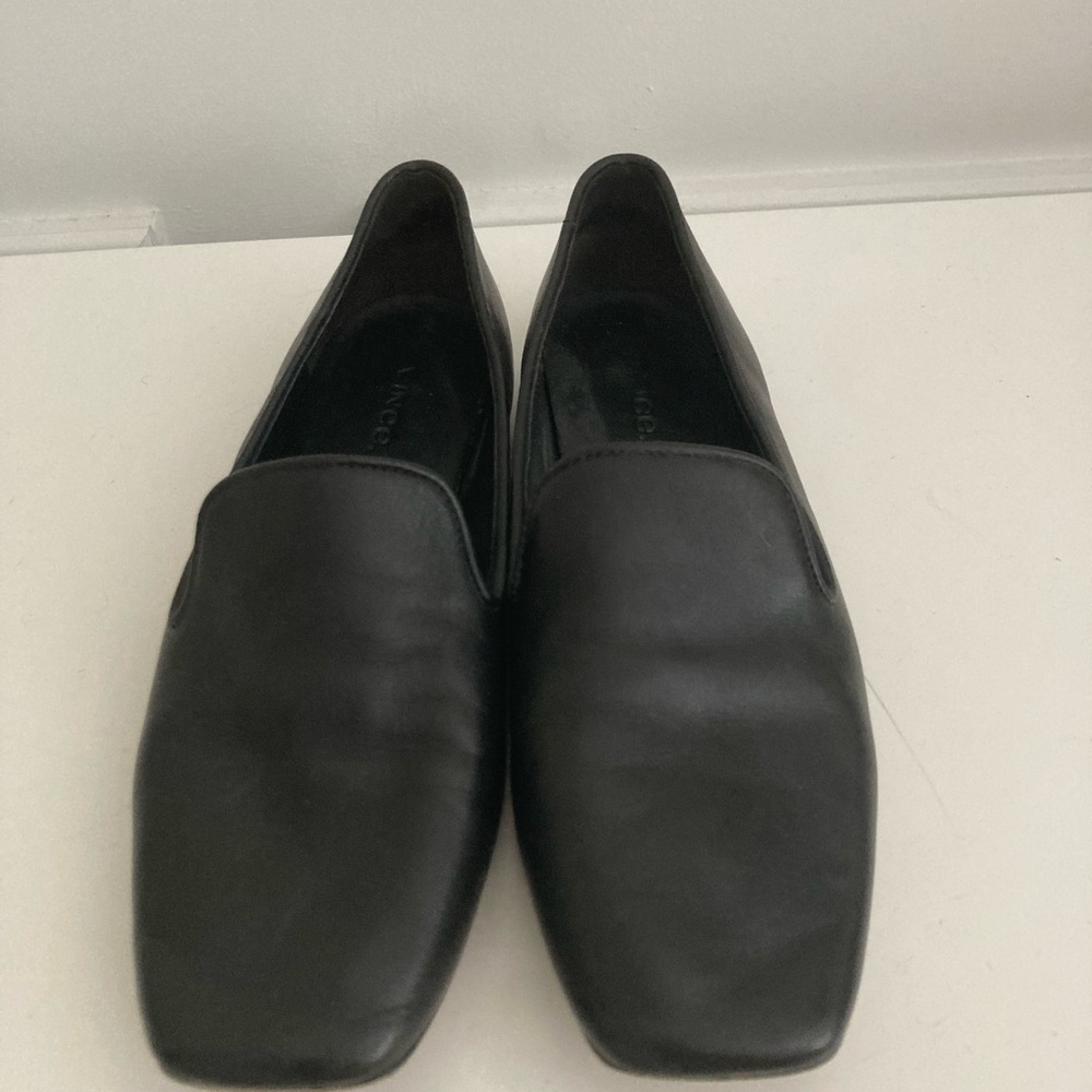 Vince Women's Black calfskin Leather Loafers